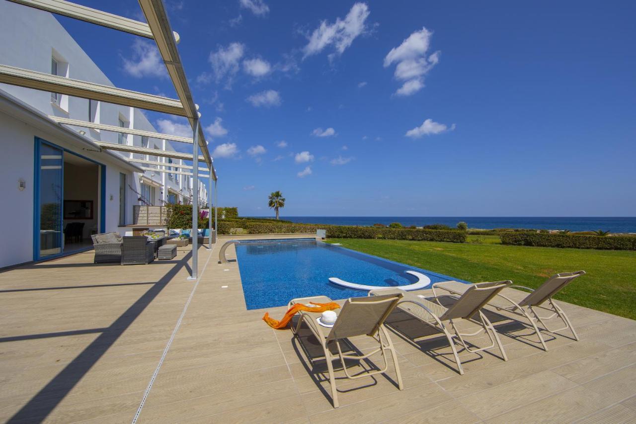 Protaras Seafront Villa Infinte Aretousa 外观 照片