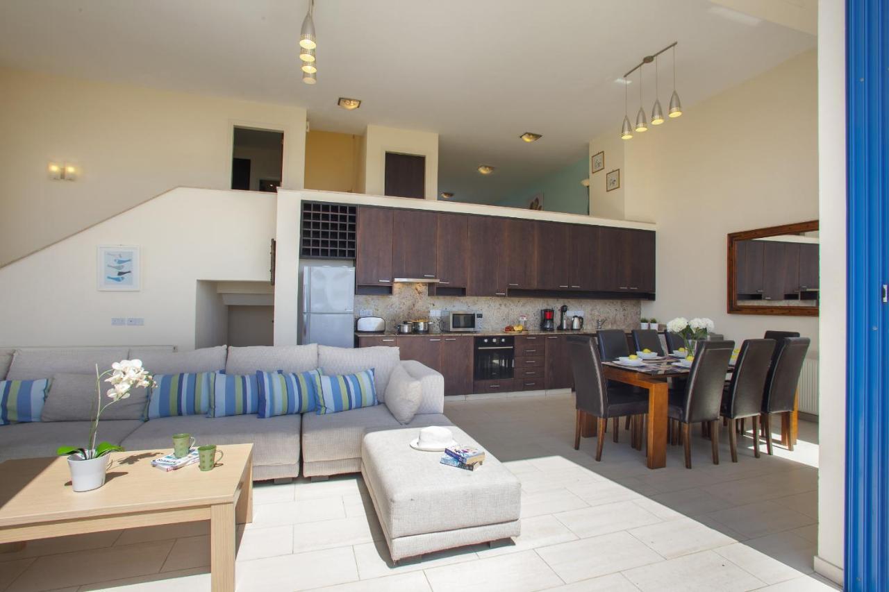 Protaras Seafront Villa Infinte Aretousa 外观 照片
