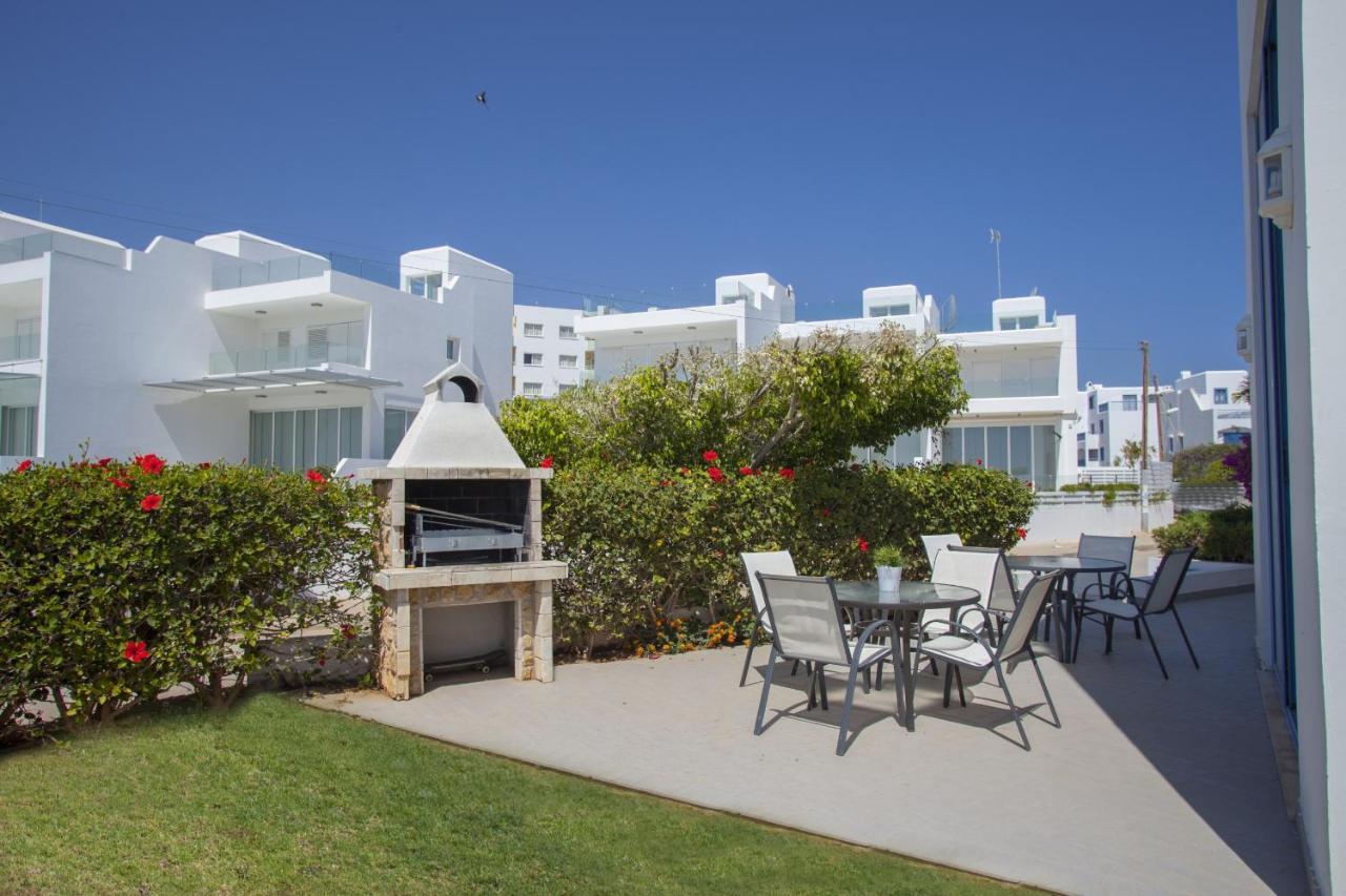 Protaras Seafront Villa Infinte Aretousa 外观 照片