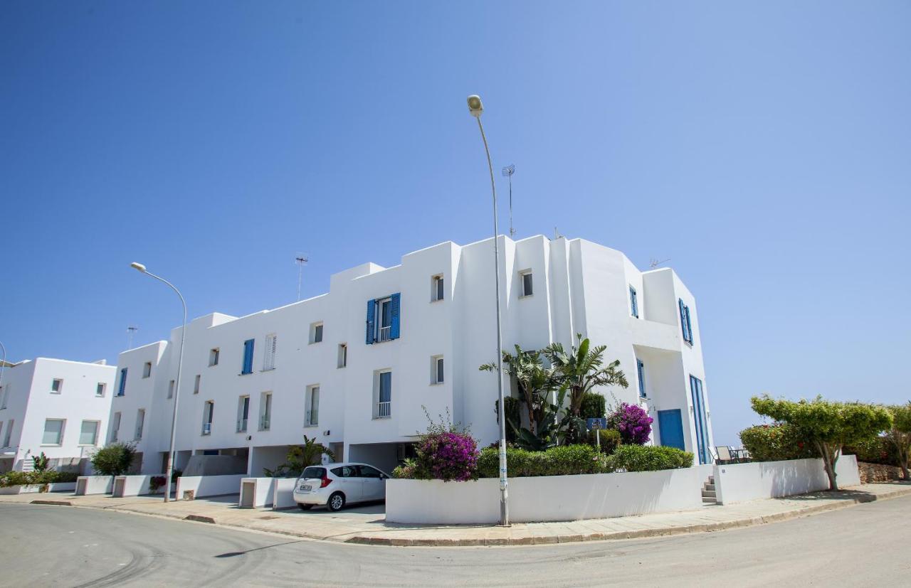 Protaras Seafront Villa Infinte Aretousa 外观 照片